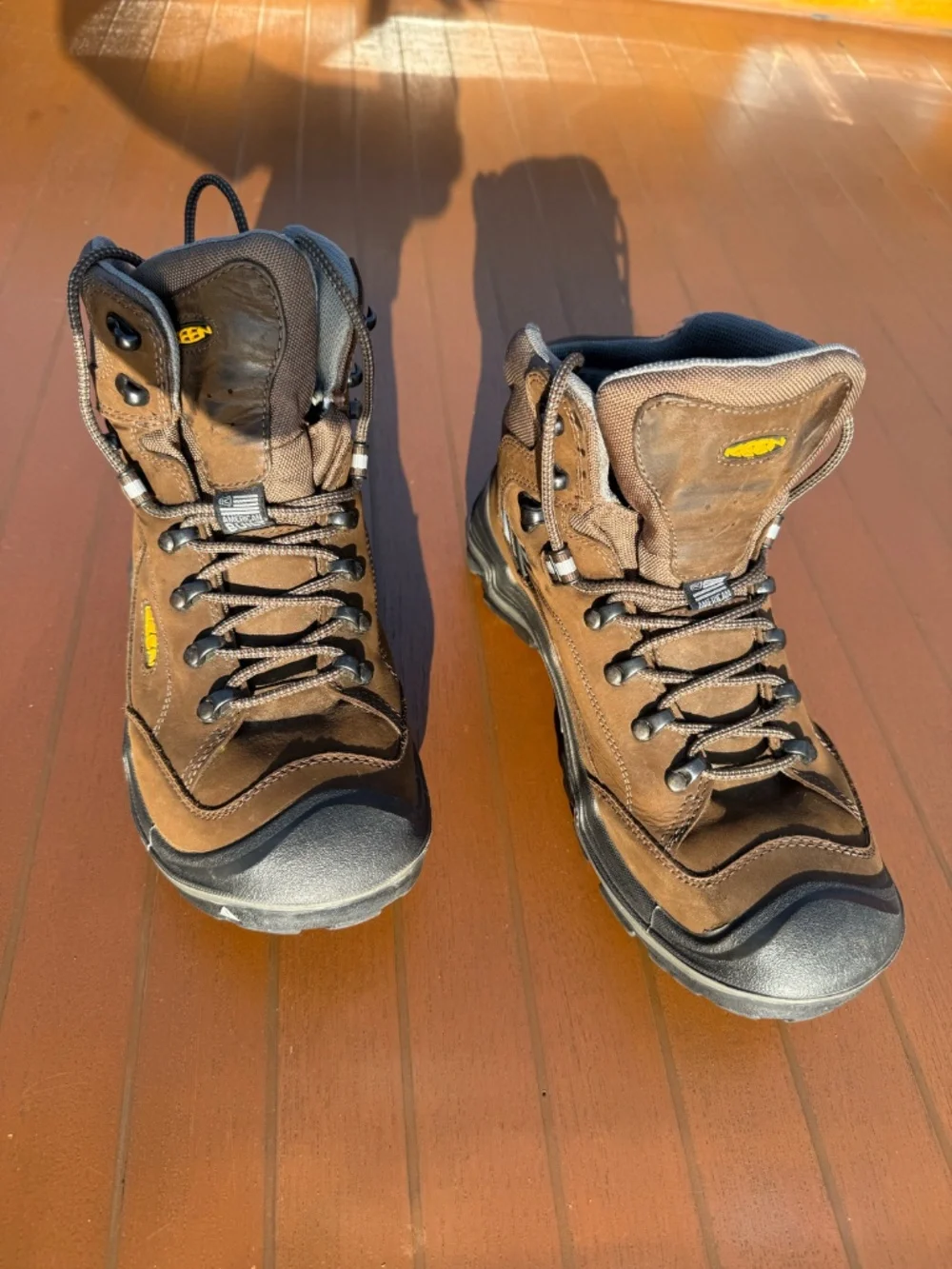 Keen Durand II Mens Mid Waterproof Hiker 11.5 EU 45 excellent shape